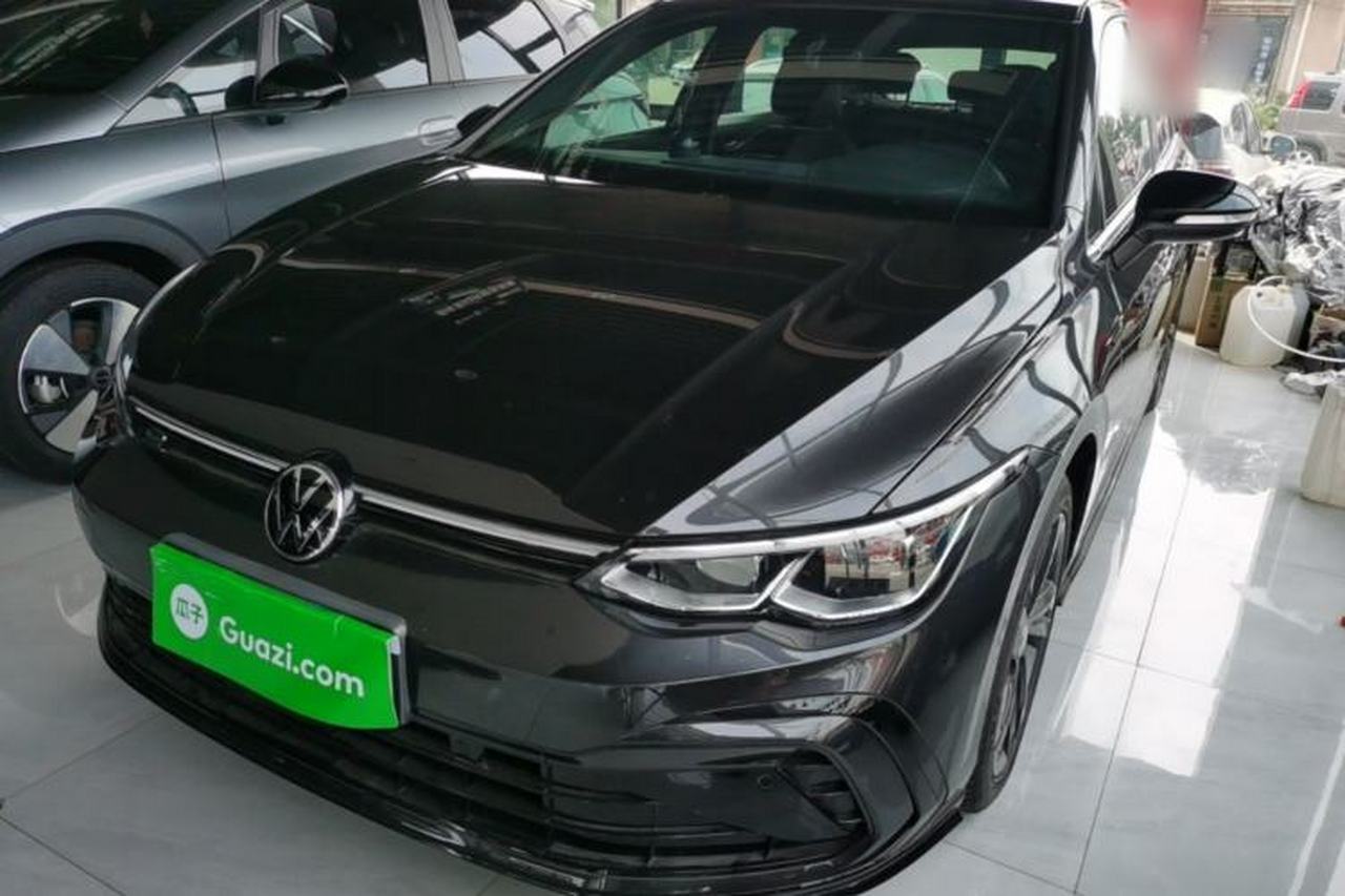 Volkswagen Golf 2024